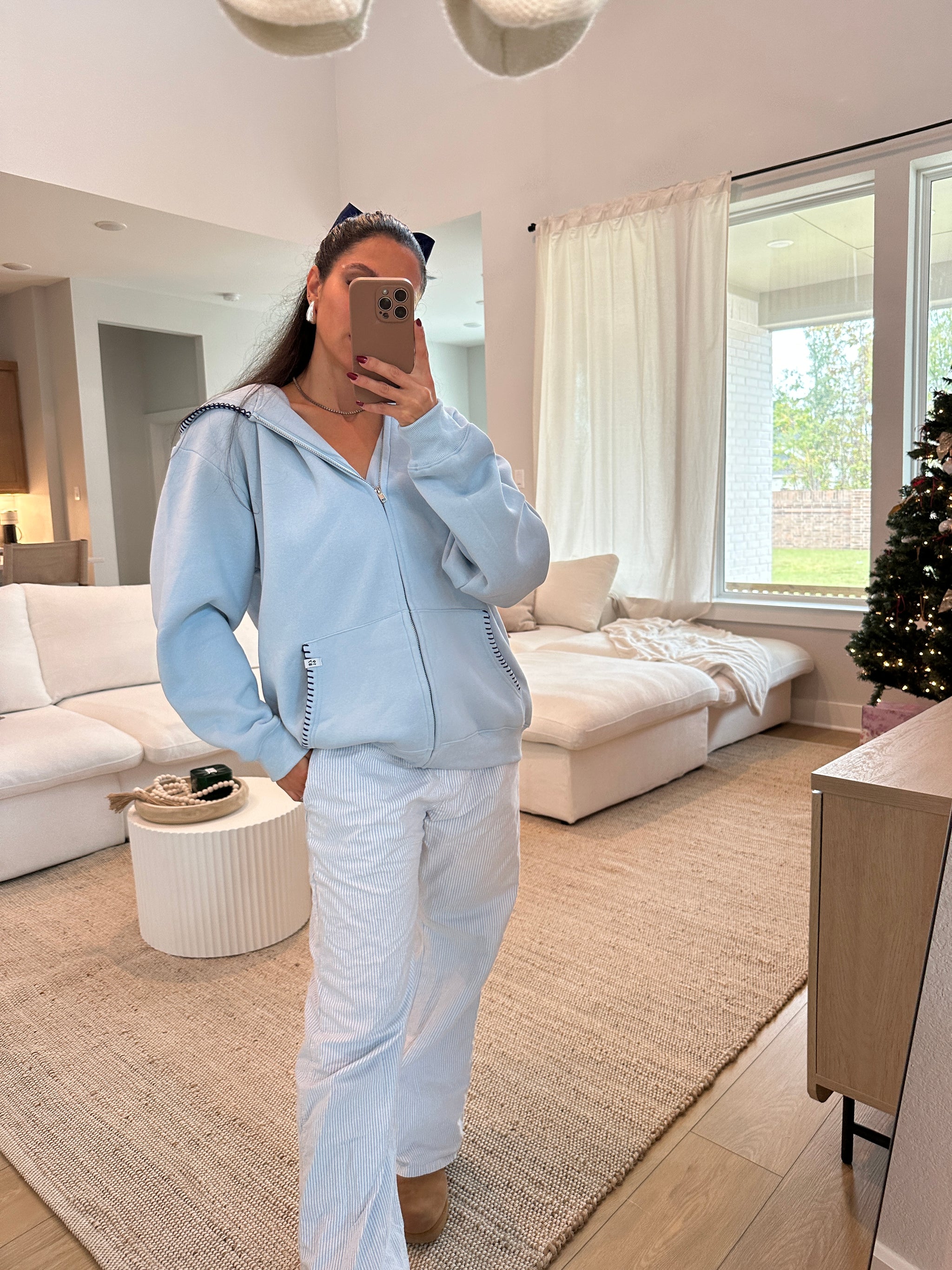 5952C56C-7E82-4B9A-883C-