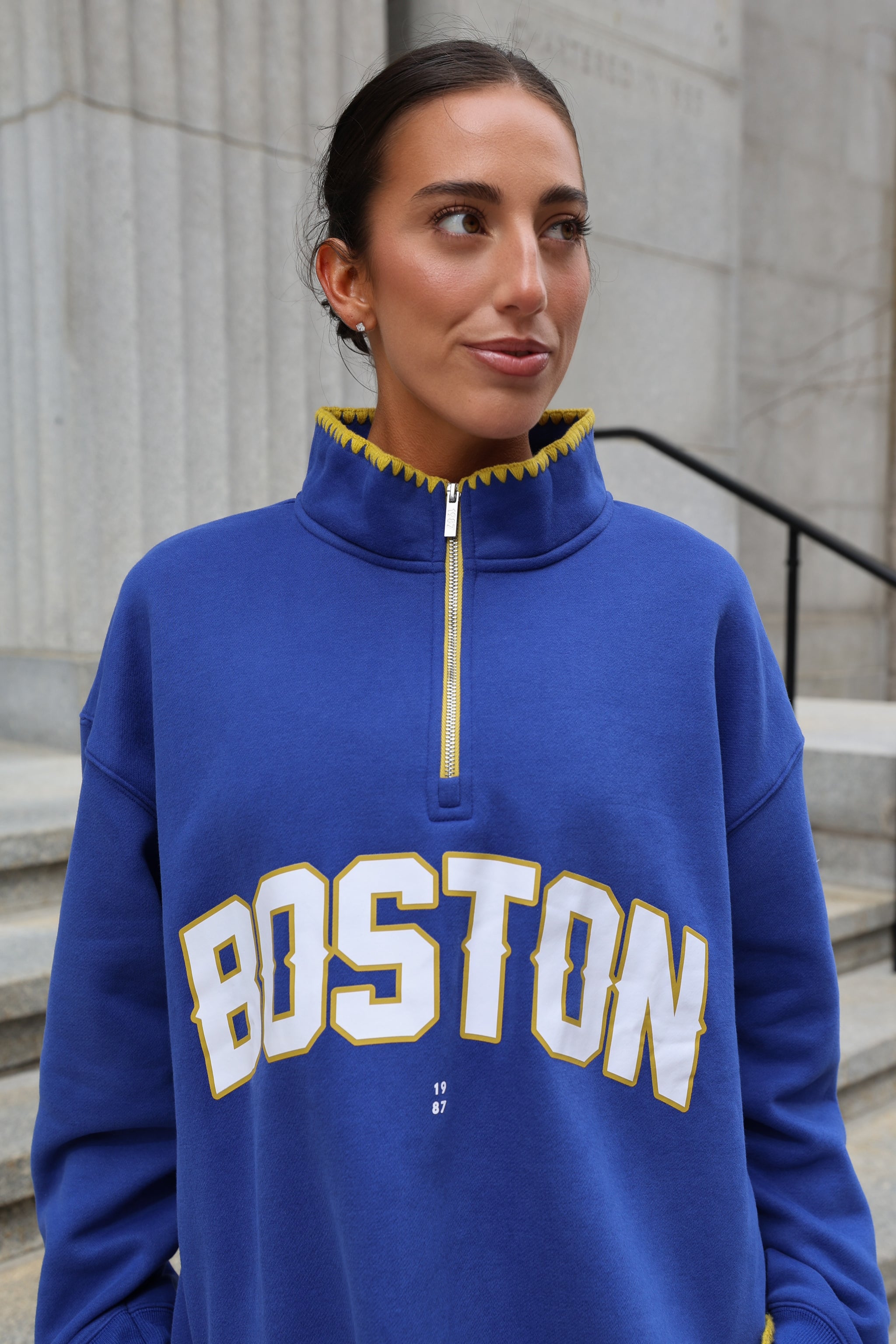 ACCOLADE QUARTER ZIP IN 