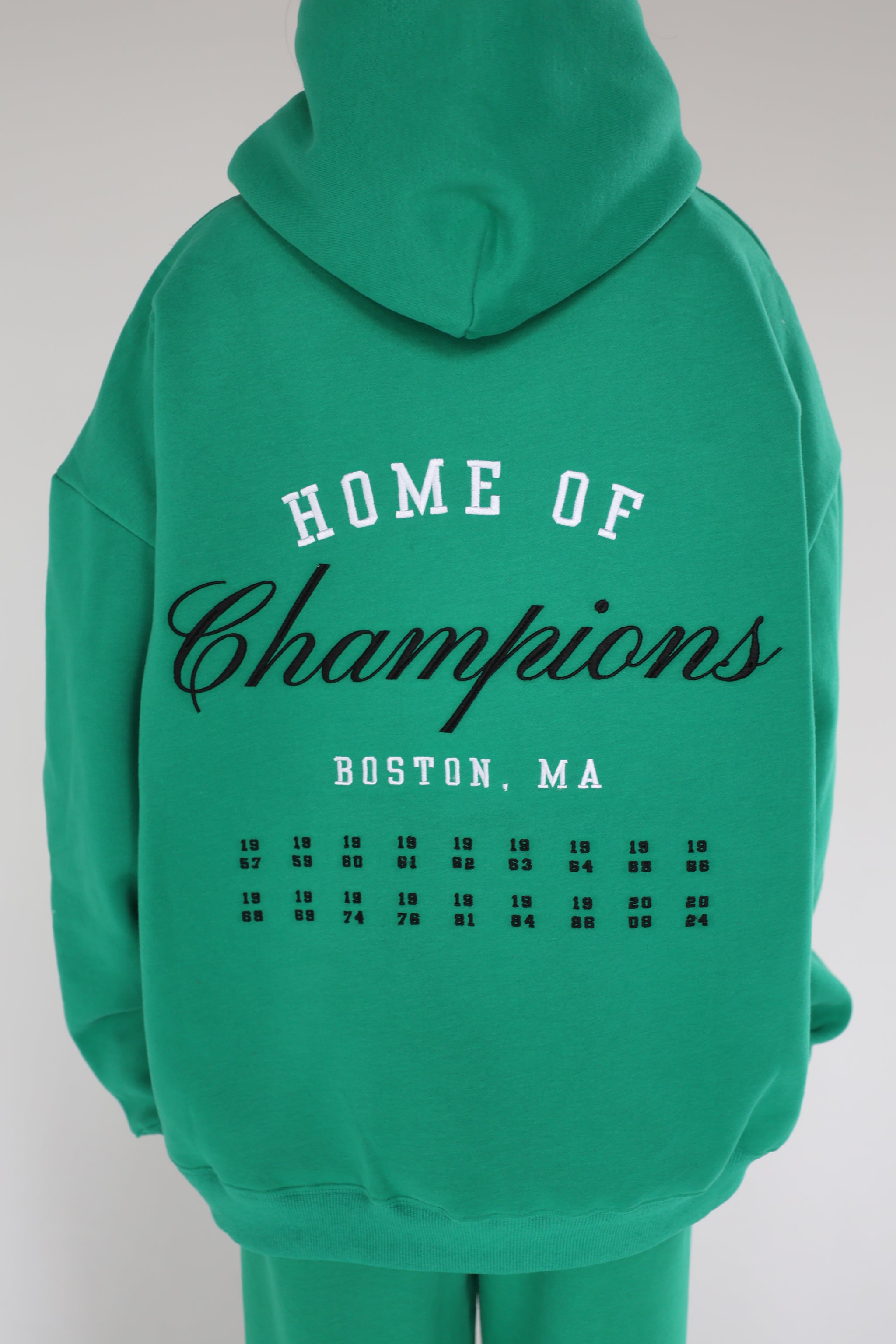 CHAMPIONS BANNER HOODIE IN 