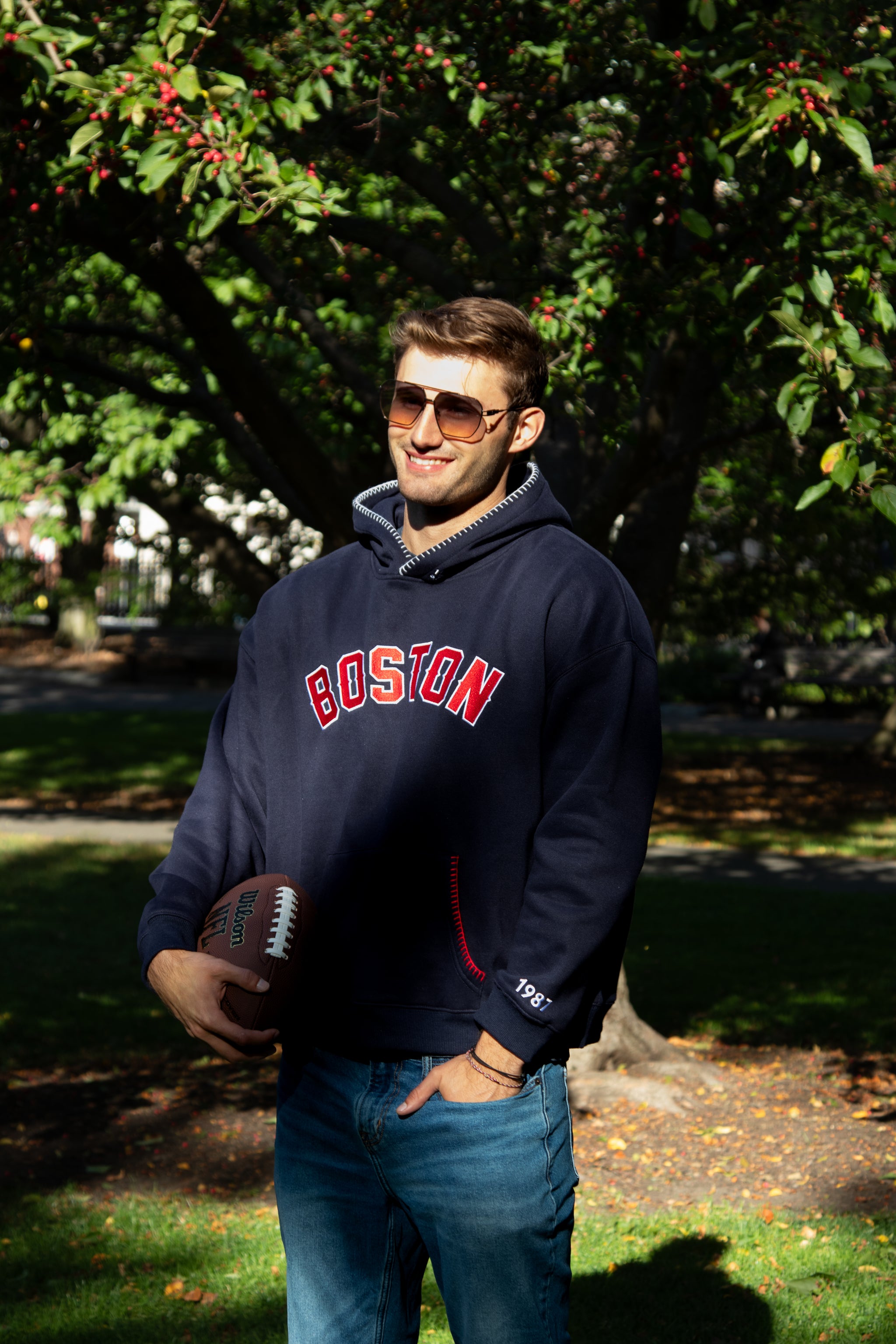 と*ん様 Champion Navyロゴ パーカー ボロ BANNER HOODIE IN 