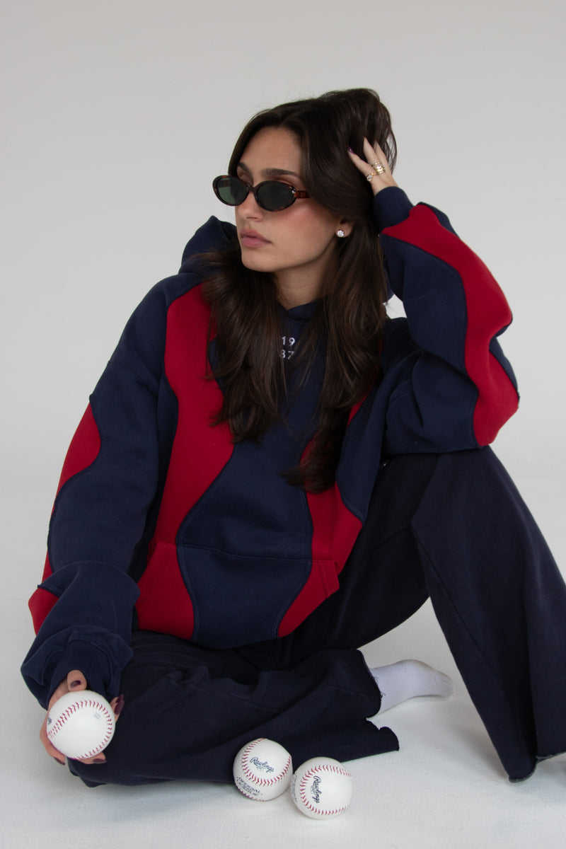 RIPPLE HOODIE IN 